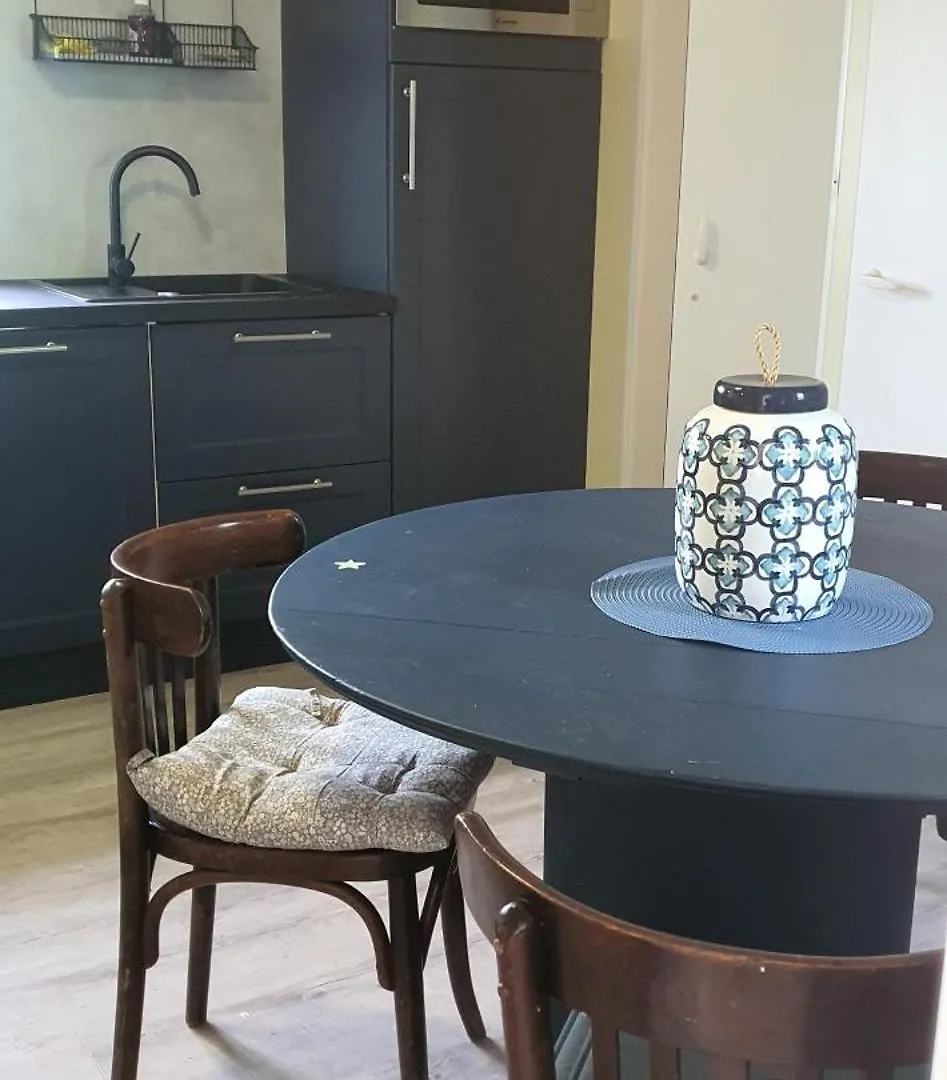Chalet Holidayhomepoujol Mobile Gite Montfermier France