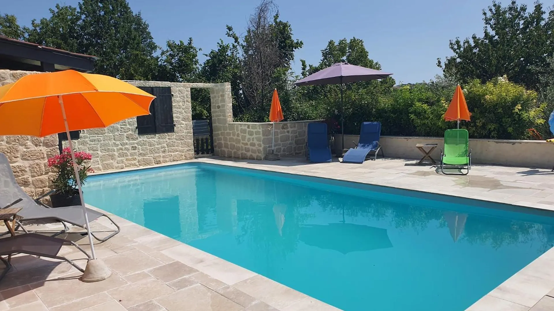 Holidayhomepoujol Mobile Gite Montfermier Chalet