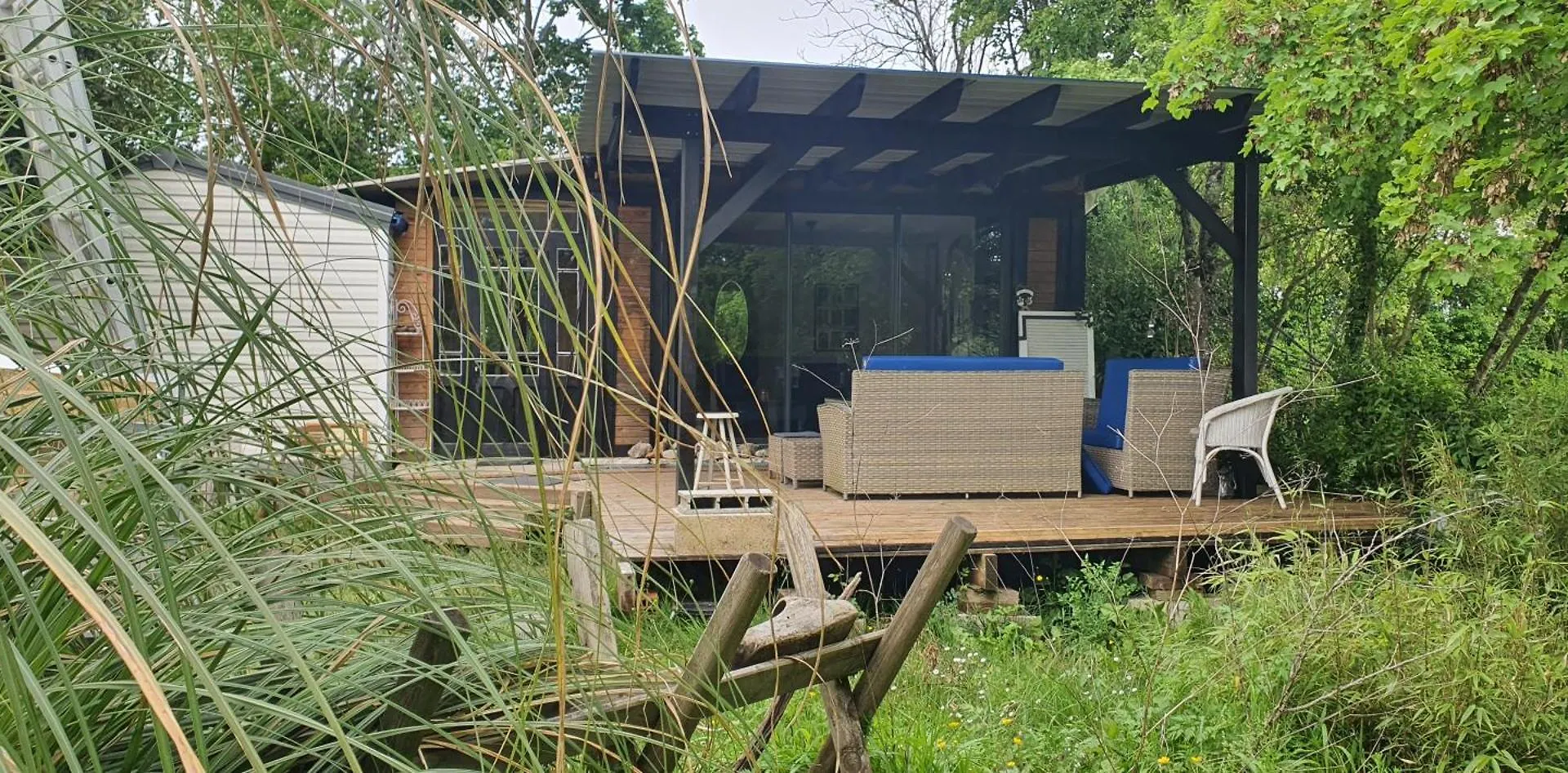 Holidayhomepoujol Mobile Gite Montfermier